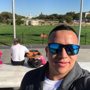 Meet your Posher, Johan